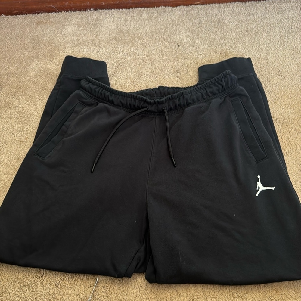 Jordan Men’s jogger sweatpants. Size Large.